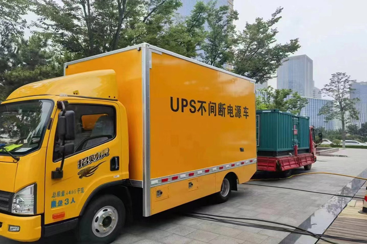 双湖发电机租赁施工现场
