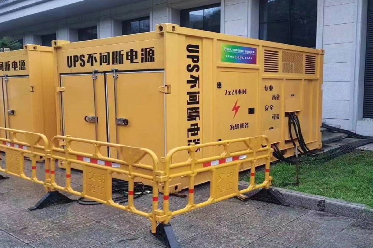 双湖发电机租赁施工现场